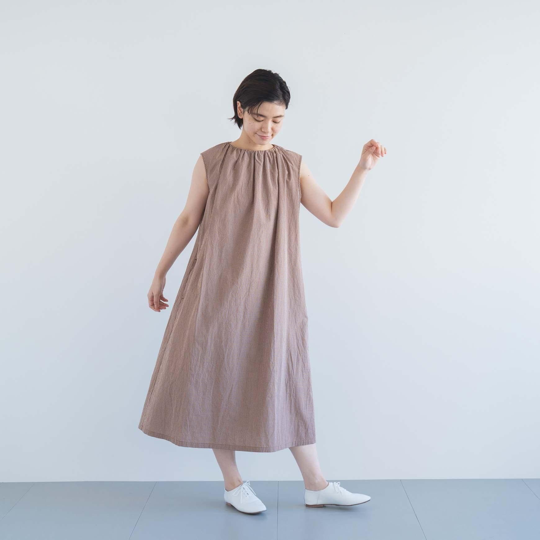 CLASKA（クラスカ）｜コットンチェックノースリーブギャザーワンピース