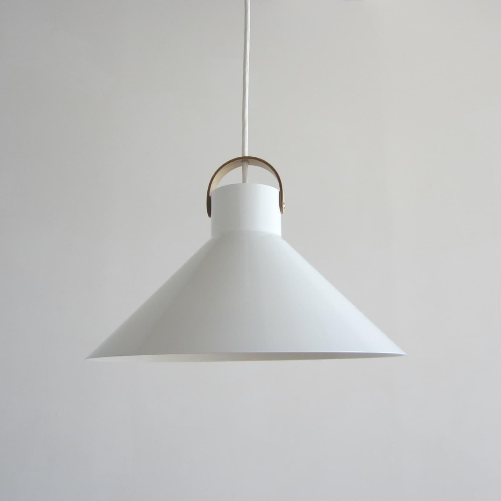 CLASKA（クラスカ）｜アトリエランプ ホワイト - 家具 - ランプ - 女性