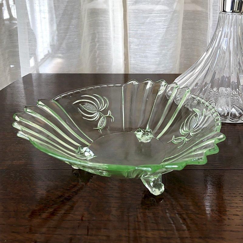 アンティークウランガラスの希少な大型コンポート