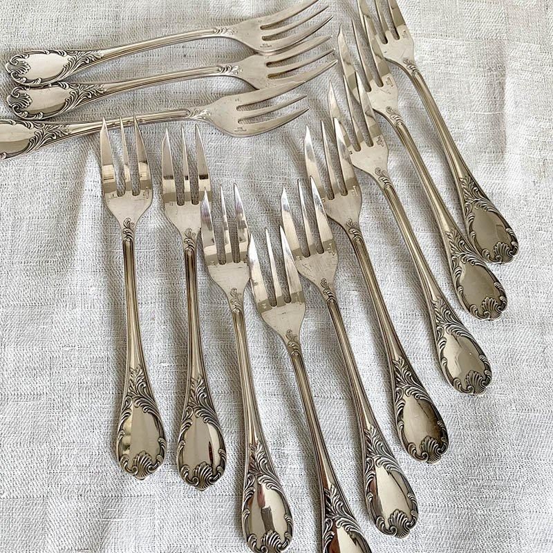 エレガントなマルリー・ケーキ用フォーク 自然な存在感 持つ