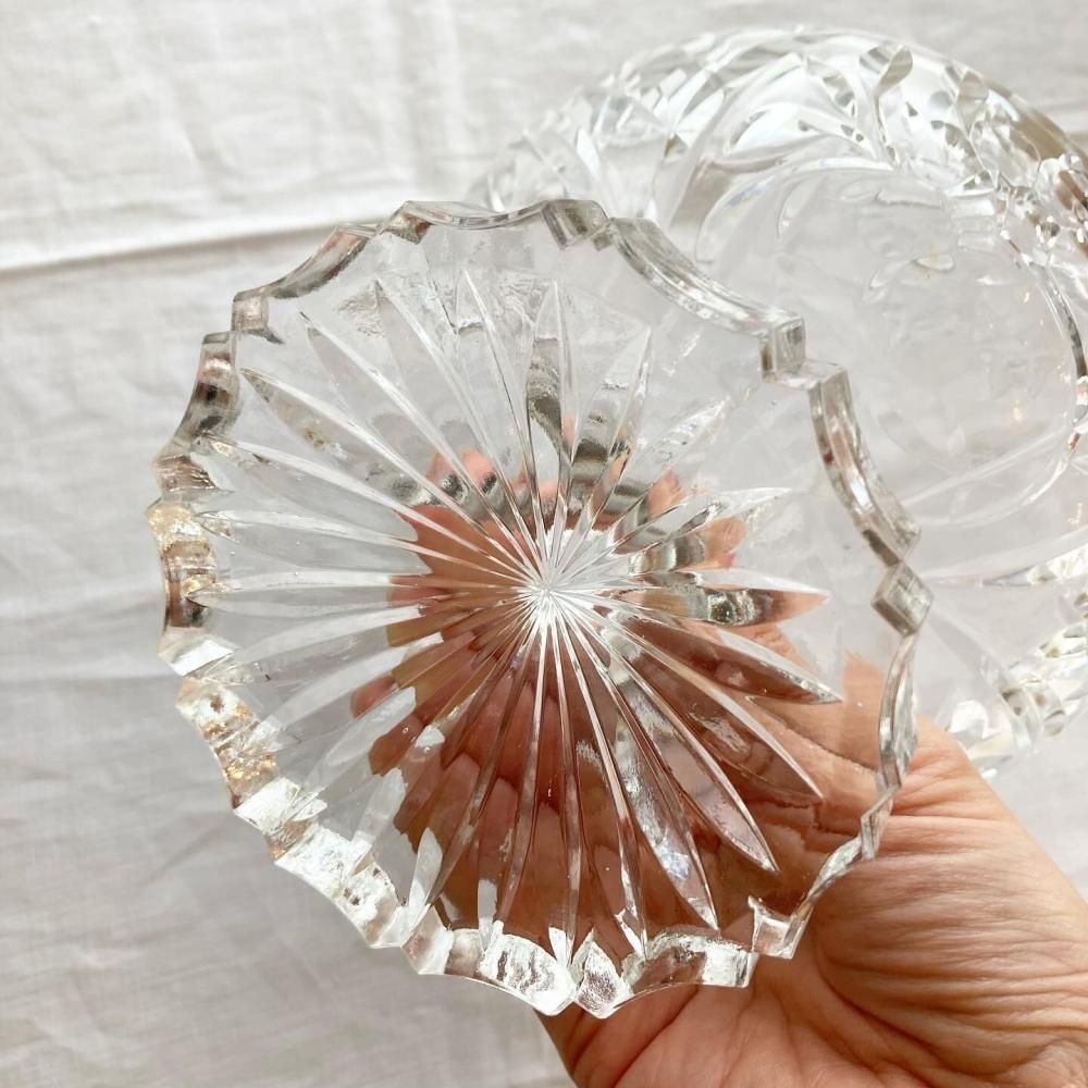 フランス直輸入のプレスドガラス コンポート皿【華やかなディスプレイ用】