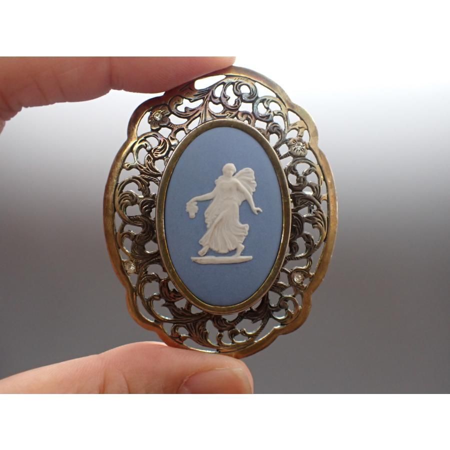 英国製ヴィンテージ女神シルバーブローチ