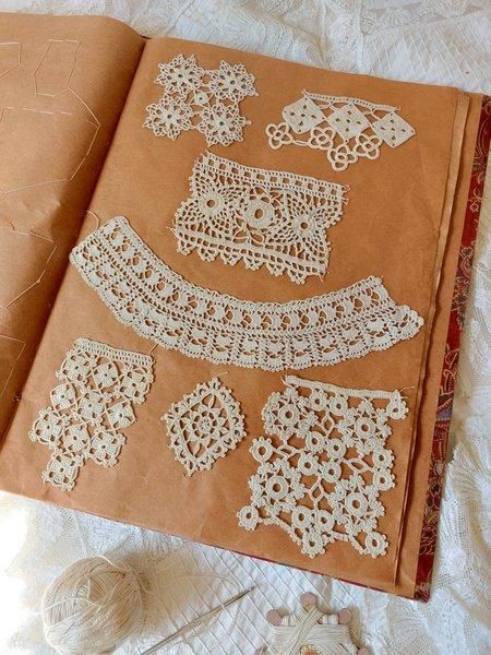 アンティーク クロッシェ編みレースサンプラ