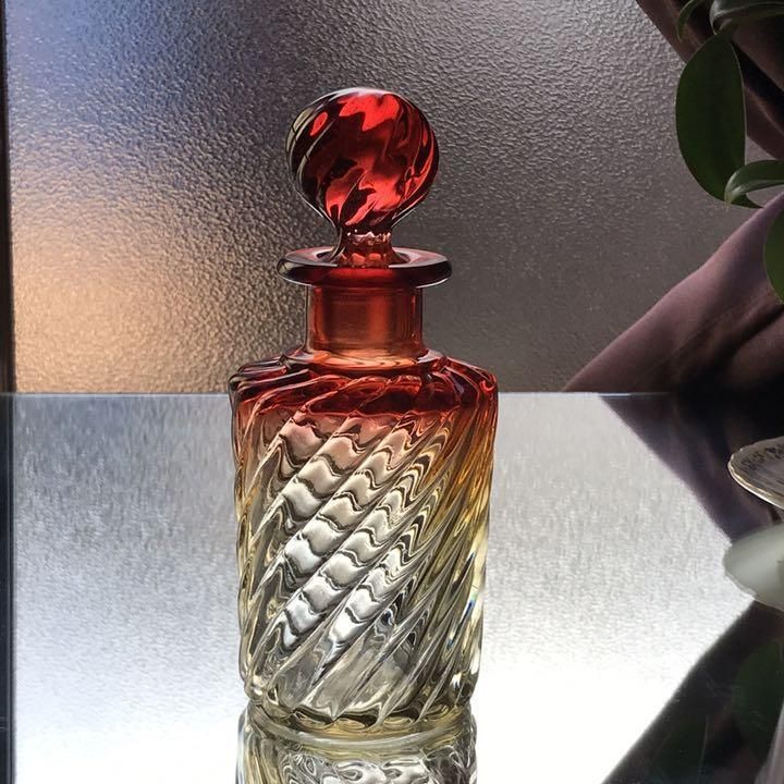 アンティーク美品 バカラバンブー香水瓶 赤黄グラデーション 大きい