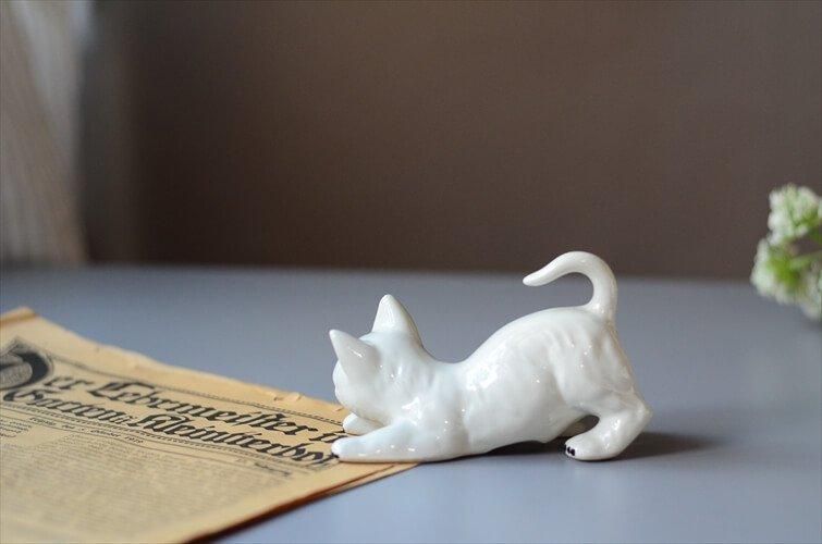 白磁 猫 オブジェ フランスアンティークフィギュア