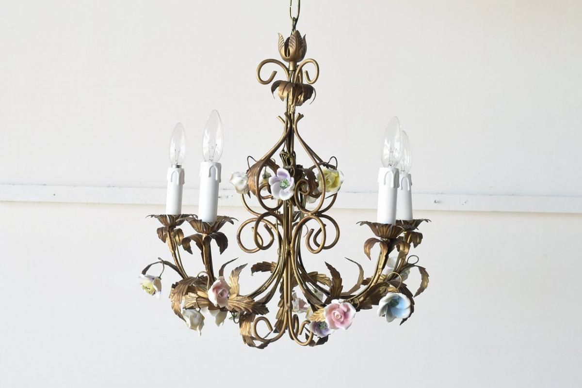 フランス製シャンデリア｜愛らしい陶器の花×1920年代の真鍮