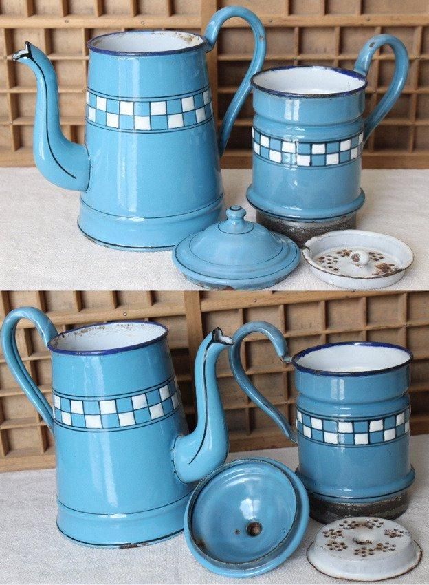 フランス製アンティークの時代を感じるコーヒーポット