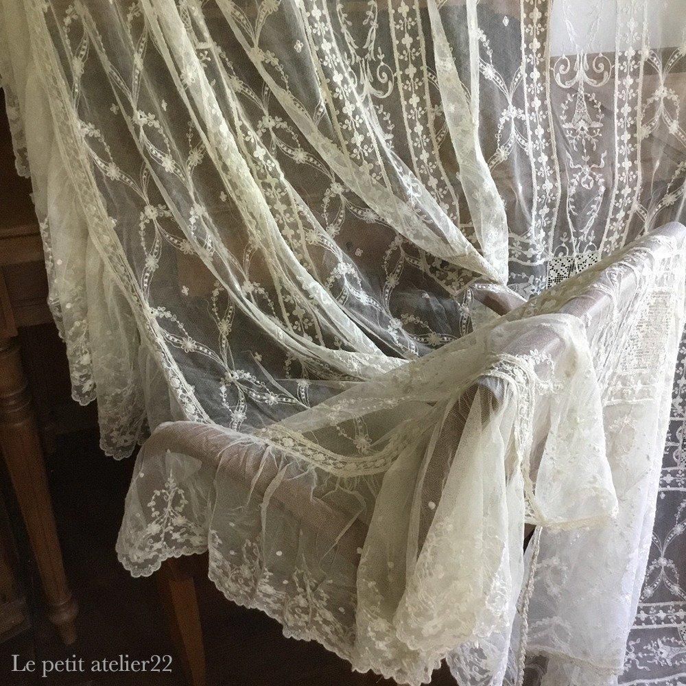 フランス アンティーク チュールレースベッドカバ