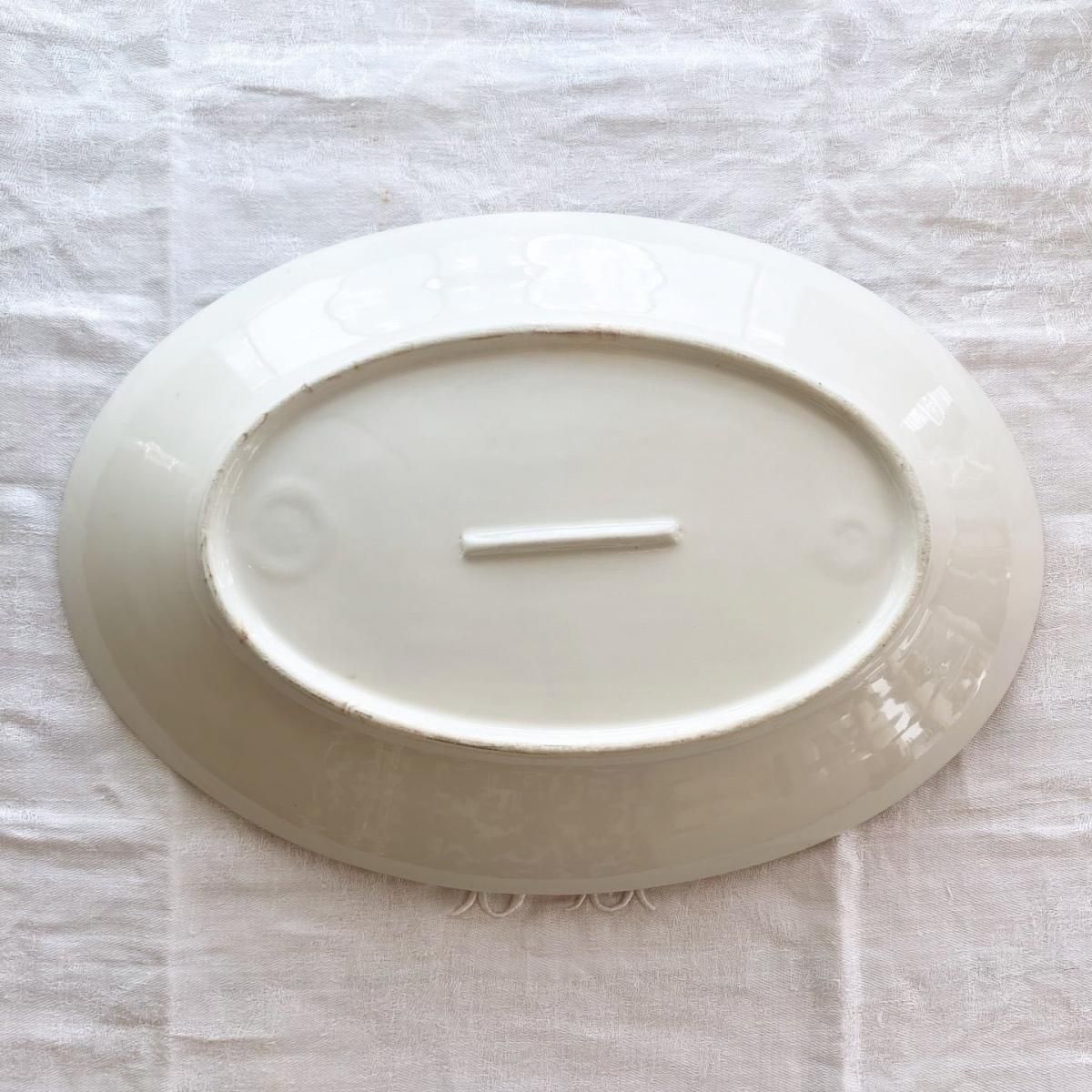 フランス直輸入の繊細な花柄が美しいオーバル皿