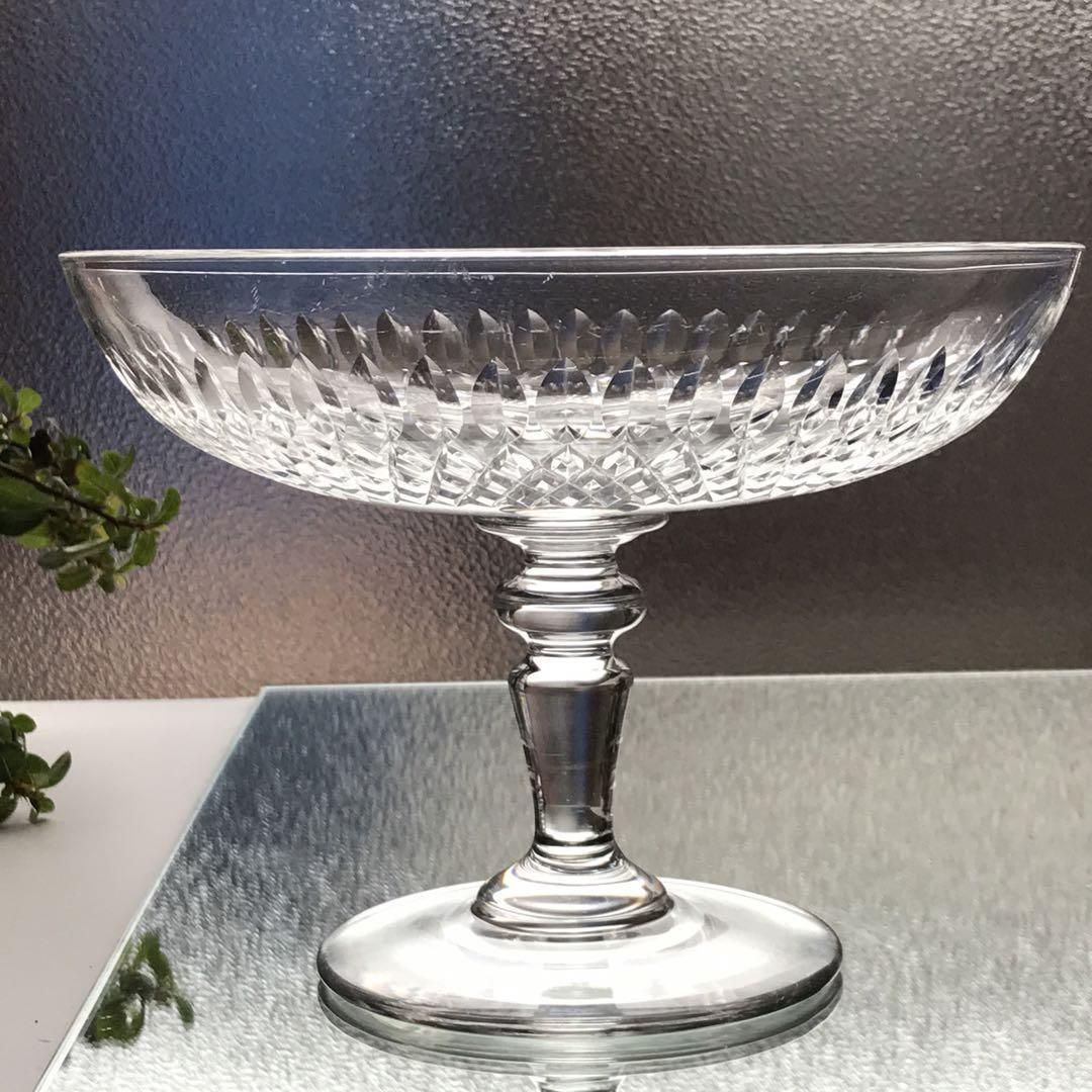 希少なアンティークバカラ製コンポート 1936年以前の優雅な一品
