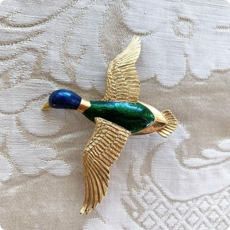 フランス製鴨モチーフのCARVENヴィンテージブローチ