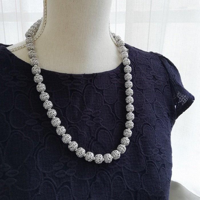 アメリカ製ヴィンテージMonet軽やかなフィリグリーネックレス