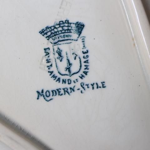 フランス製1900年初頭の素朴なひし形プレート