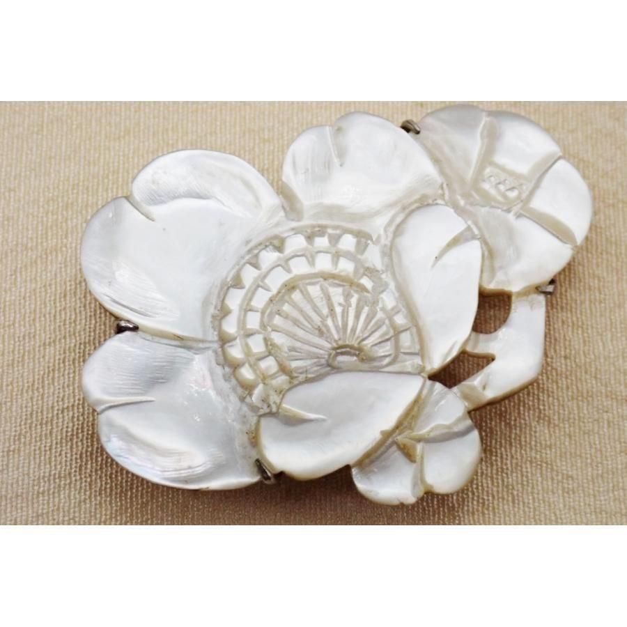 希少白甲双鳩ブローチ（べっ甲・京都老舗）