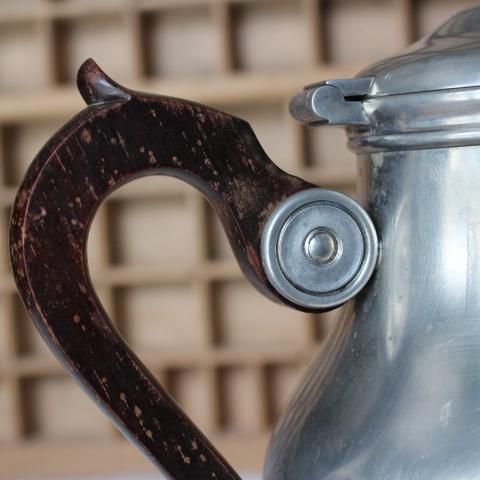 フランス製ピューターのティーポット 1リットル