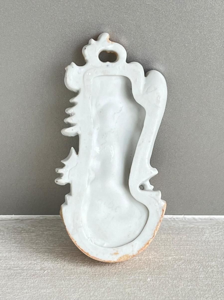 フランス製ベニチエ｜女性天使の聖水盤 陶磁器製