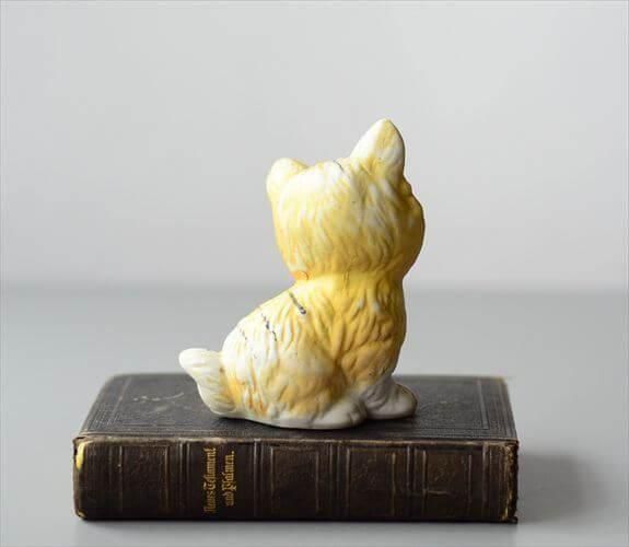 ドイツ製アンティーク陶磁器猫フィギュア 洗練の空気感