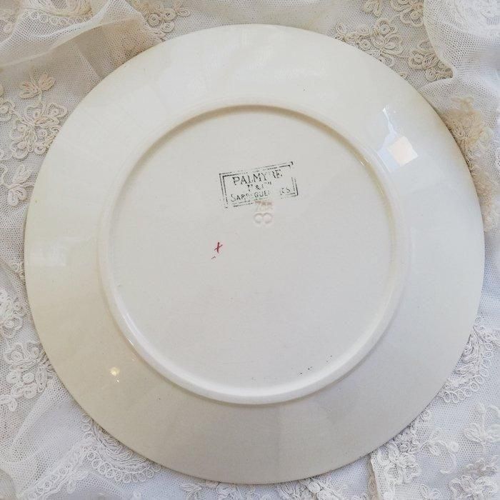 フランス製サルグミンヌのグリーンフラワーディナープレート