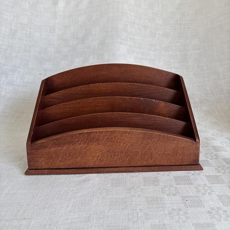 木製カードホルダー＆レタースタンドが揃う！おしゃれなレターラック