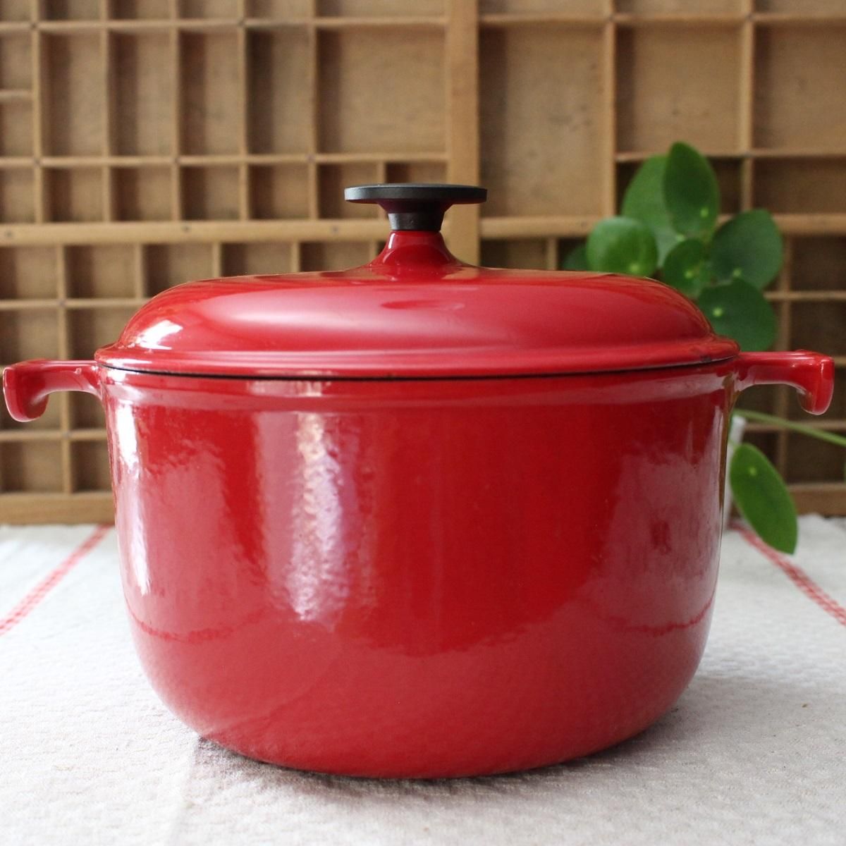 ルクルーゼ ビンテージココット チェリーレッド