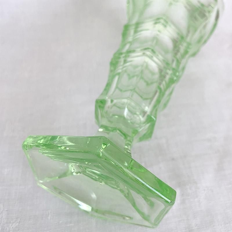 ウランガラス フラワーベース 緑の花瓶 オブジェ