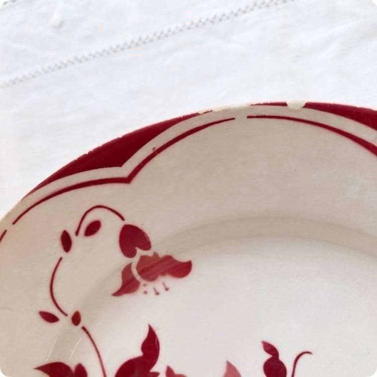 フランスアンティーク GIEN 赤い花柄皿