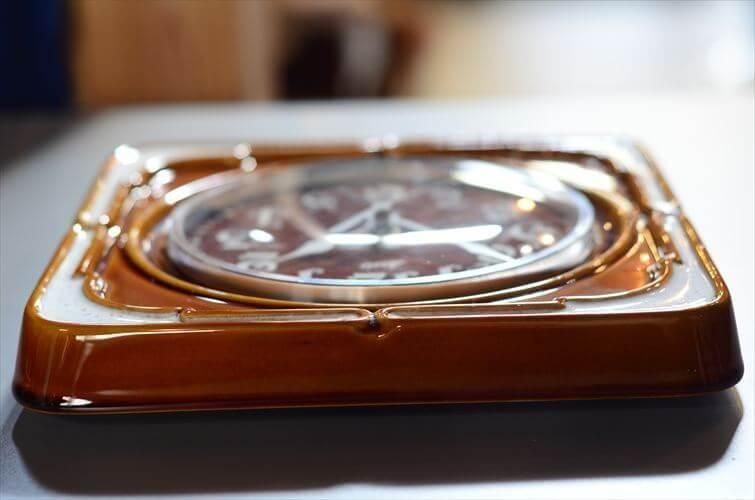 ドイツ製 Schatz きれいなバイカラーブラウン陶器の壁時計 壁掛け