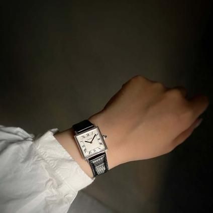 Cartier Pre Tank Must Square SM （カルティエ プレマストタンク