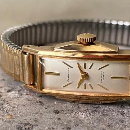 SEIKO SOLAR（セイコー ソーラー）変形レクタングル Dead Stock -JeJe