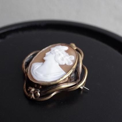 ヴィンテージ カメオ シェル ゴールドメタル ブローチ（Vintage Cameo