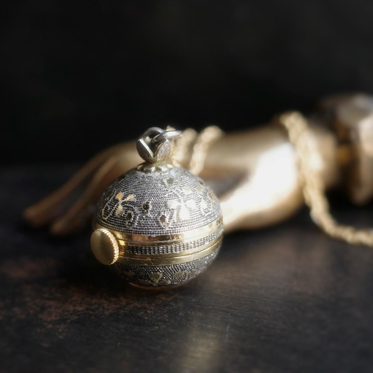 Chandler PENDANT WATCH（チャンドラー ペンダントウォッチ）極小 球体