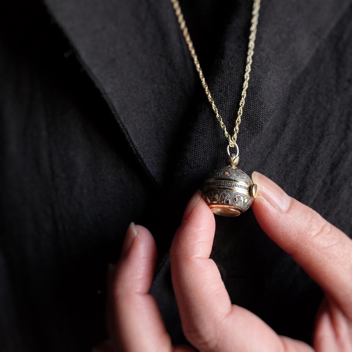 Chandler PENDANT WATCH（チャンドラー ペンダントウォッチ）極小 球体