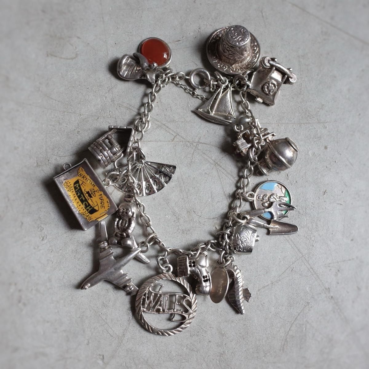 シルバー チャーム ブレスレット（Vintage Silver Charm Bracelet