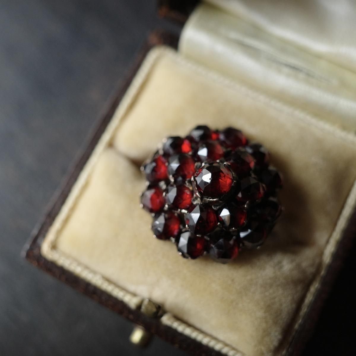 メタル ガーネット ミニ ブローチ （Victorian-Art Deco Metal Garnet