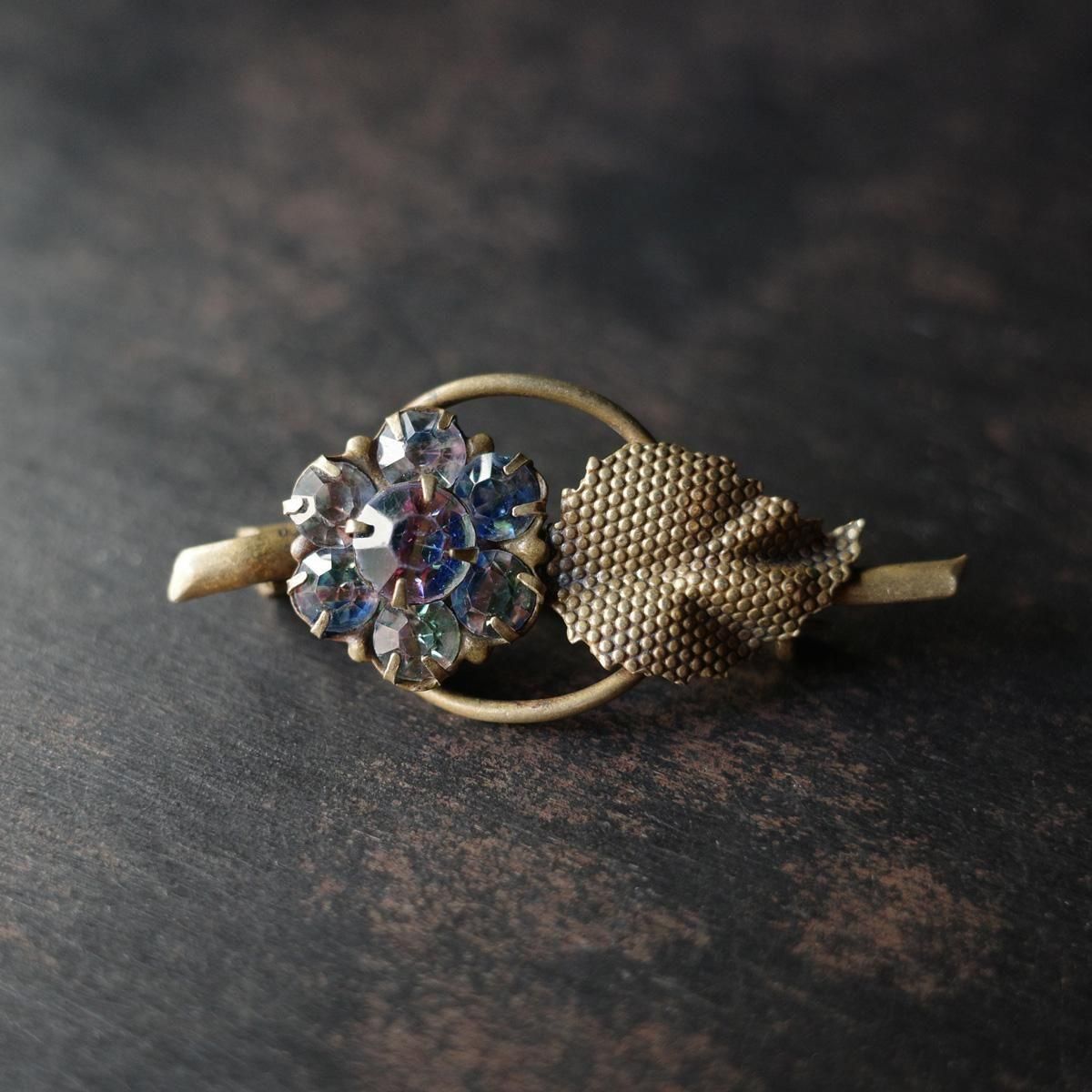 メタル アイリスガラス フラワー ブローチ （1920-30's Metal Iris