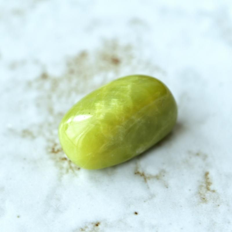 岫玉（しゅうぎょく） Xiuyan Jade 中国遼寧省産 14.8g/ タンブル