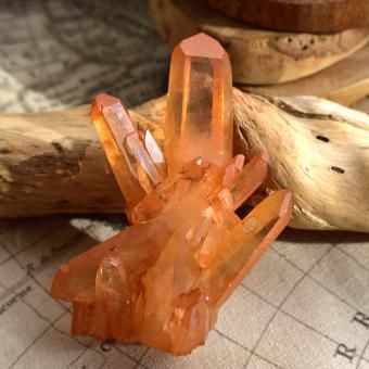 ムーカイト 動物たちのための石 34mm/ルース・カボション - 天然石