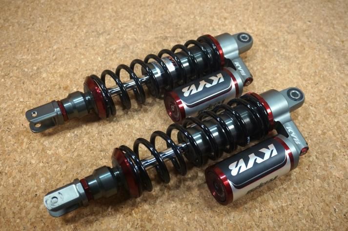 タイKYB 】 K-Alpha アジャスタブル リアサスペンション XMAX250/300