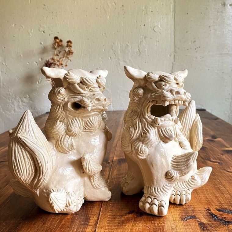 白色 純白モダンシーサー 横向き立ちシーサー 大 風水 クリーム色 s-81