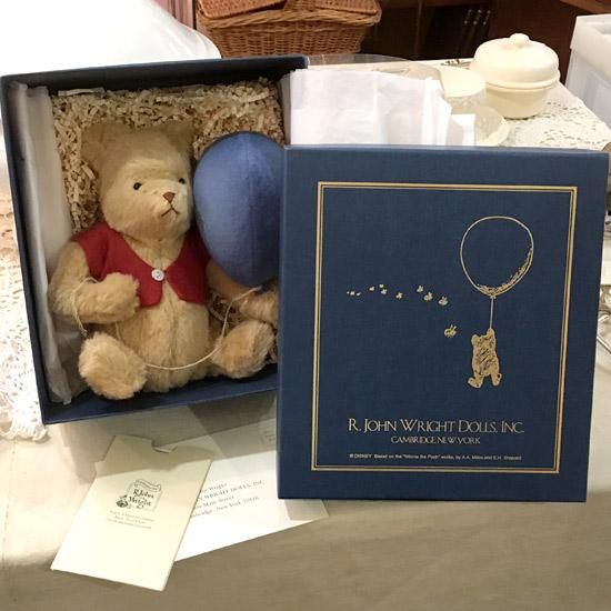 R. ジョン・ライト（R.John Wright）さん作品 ＊「 Pooh's Blue