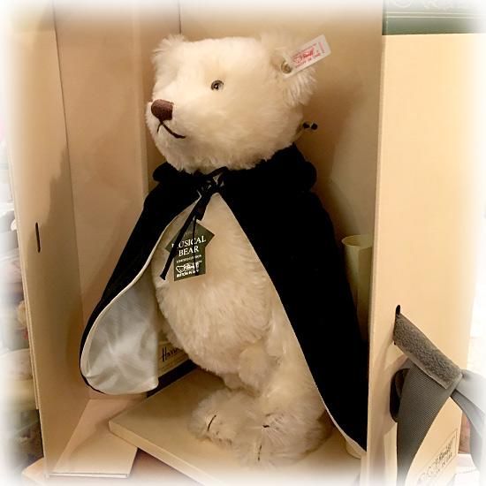 1994年 ＊ イギリスの高級百貨店 