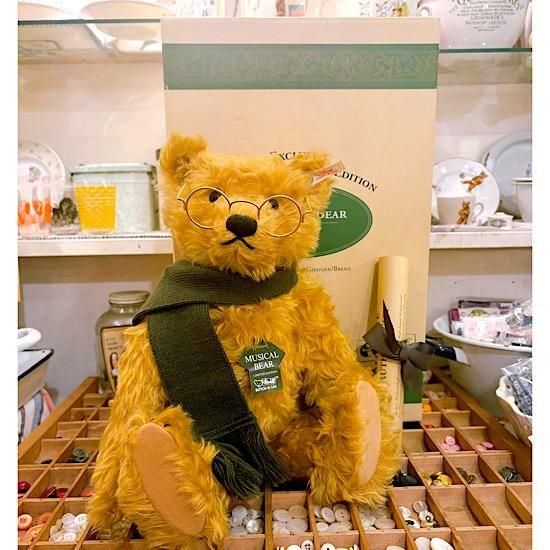 1996年 ＊ イギリスの高級百貨店 