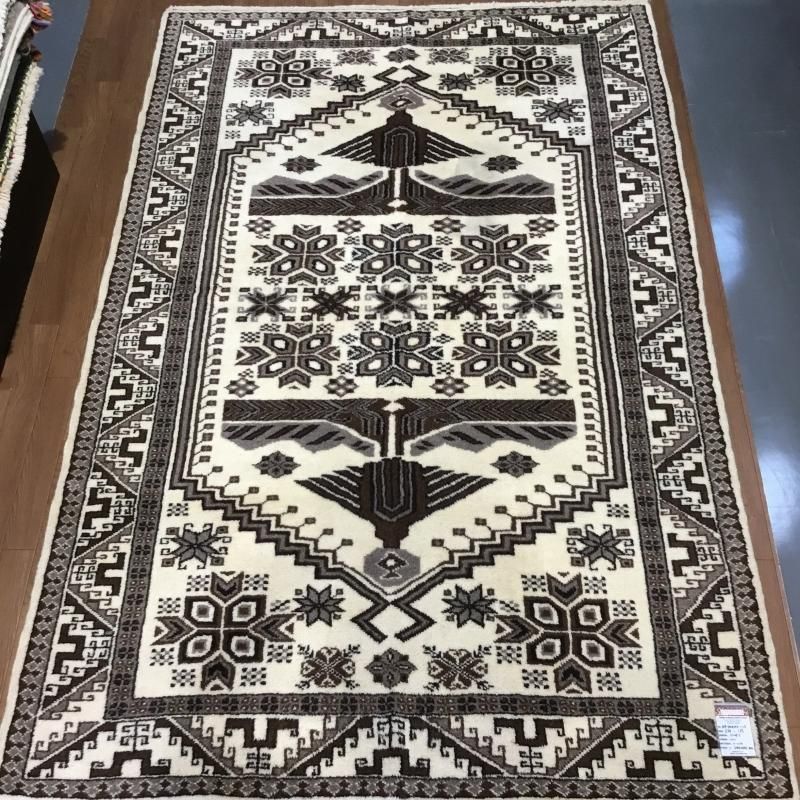 ペルシャ絨毯専門店 ギャッベ トルコ雑貨&キリムなど/アート