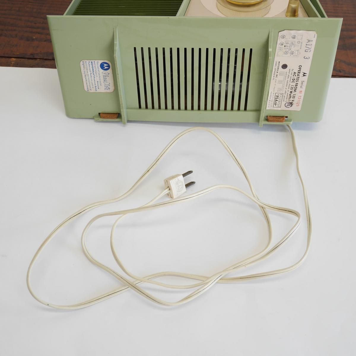 3055 アメリカ 1960年代 アンティーク 真空管ラジオ モトローラ