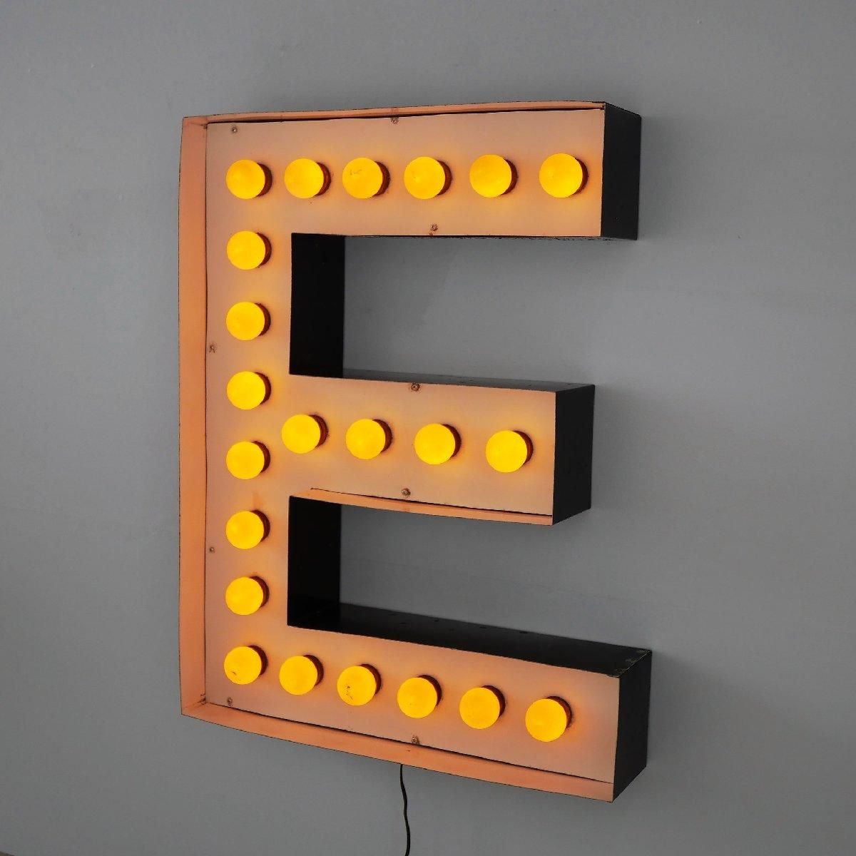 アメリカ ヴィンテージ 電飾立体看板 アルファベット文字 E サイン