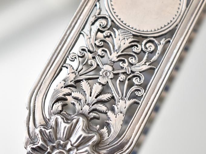 フレンチアンティークシルバー【銀950】透かし細工が美しいサーバー