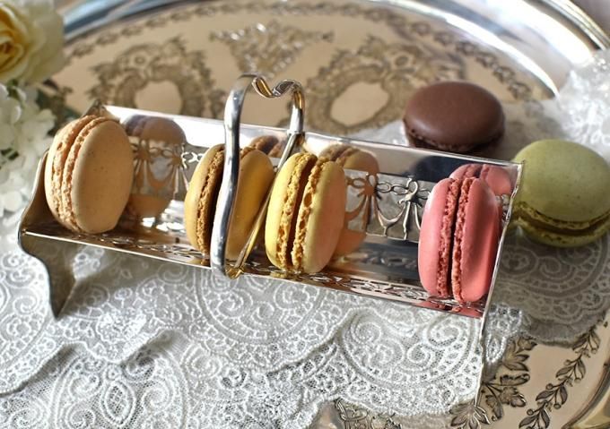 英国ヴィンテージ銀器【シルバープレート】リボンの透かしのビスケット