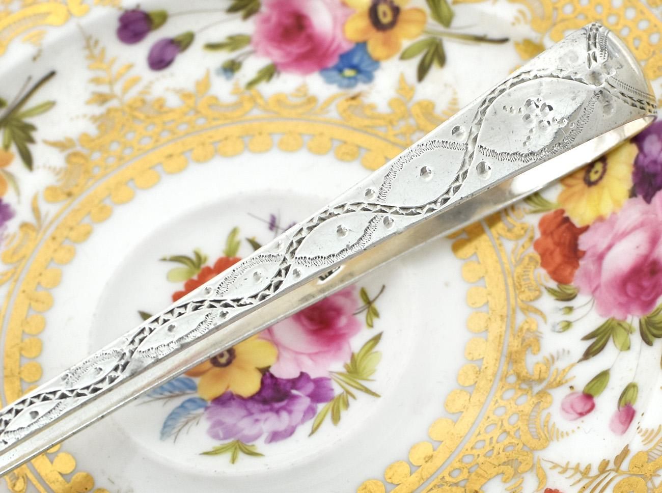 英国アンティーク銀器【純銀】1799年 シュガートング◇ - Edwardian