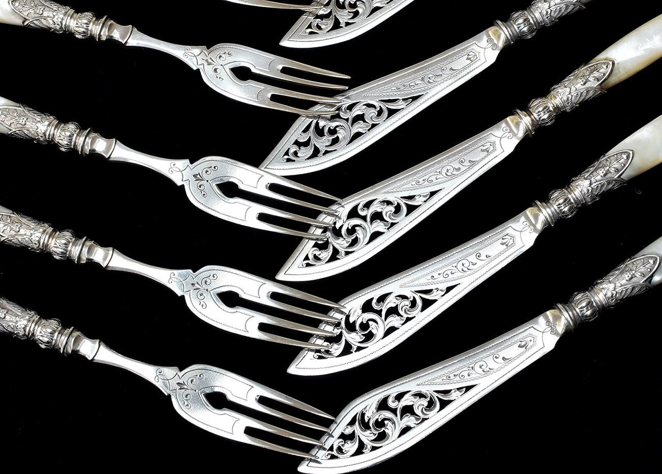 Germanアンティーク銀器【純銀】白蝶貝ハンドル 透かしのカトラリー