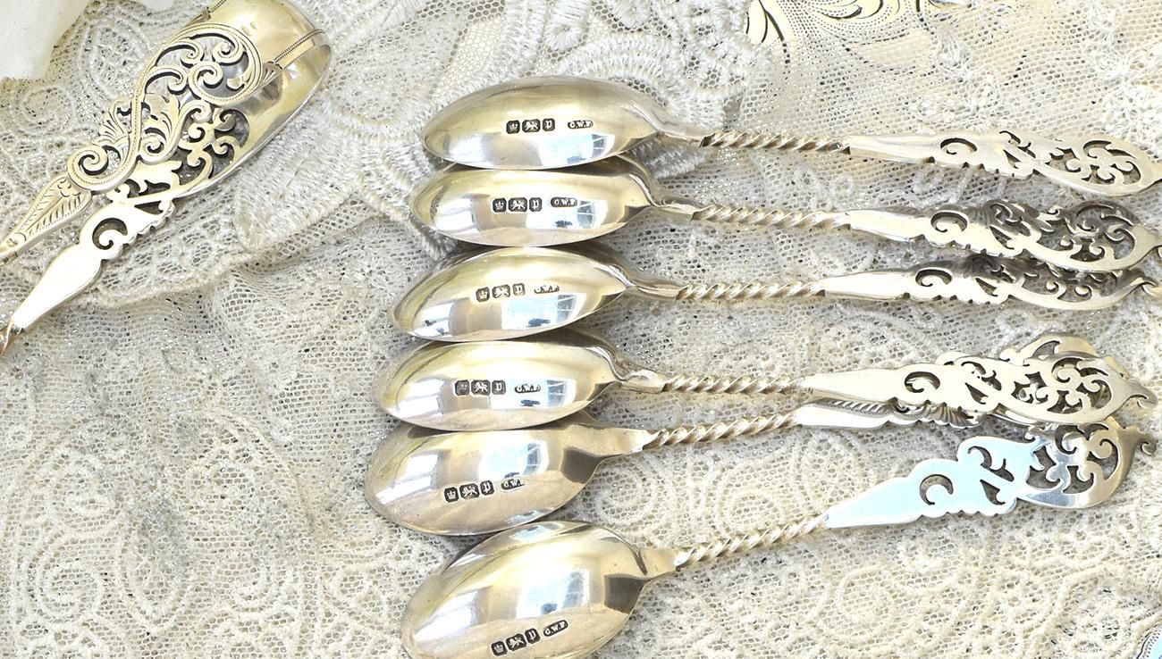 英国アンティーク銀器【純銀】1907年 透かしのティースプーンセット